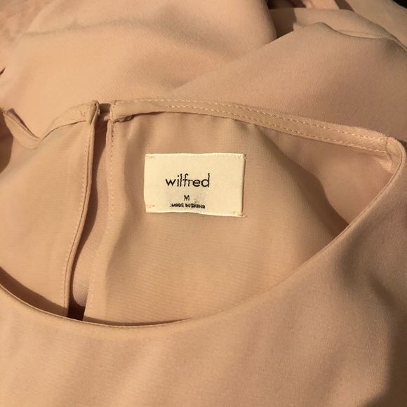 Wilfred Aritzia Ninette Ruffle Wrap Dress in Rose Quartz - Picture 10 of 13